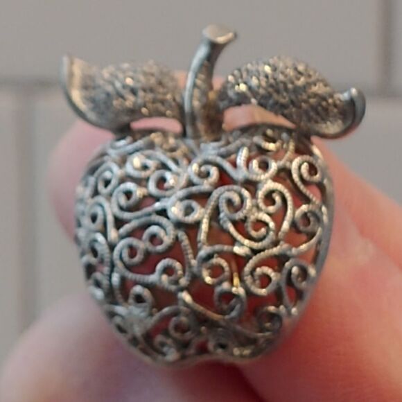 2 for $20 Vintage Silver Filigree Apple Pin - Picture 3 of 6
